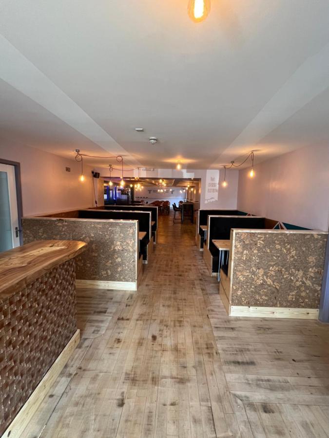 Hampton Hotel & Restaurant Llandrindod Wells Extérieur photo