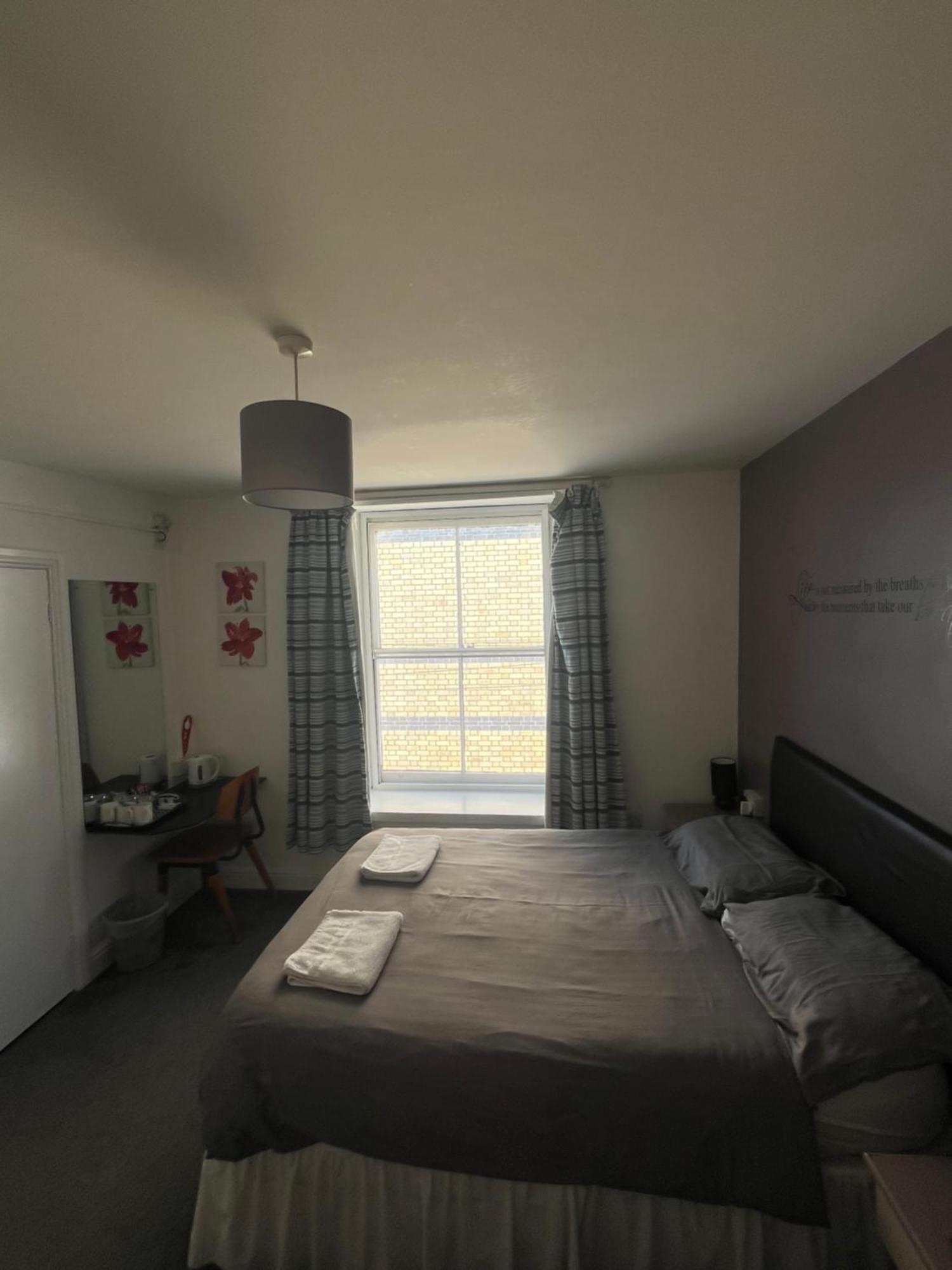 Hampton Hotel & Restaurant Llandrindod Wells Extérieur photo