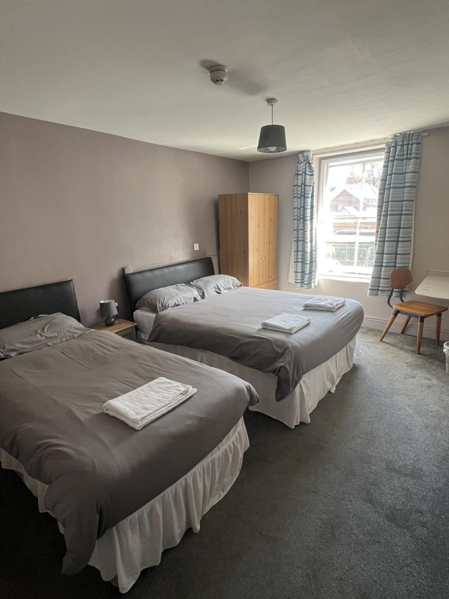 Hampton Hotel & Restaurant Llandrindod Wells Extérieur photo
